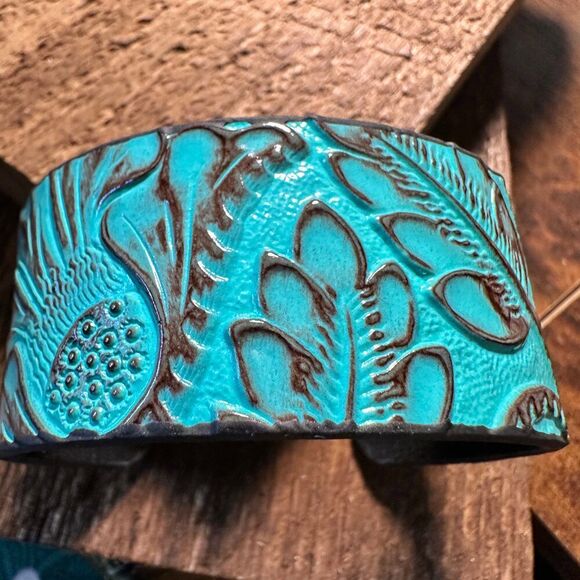 Boho Southwestern Leather Turquoise Floral Wide Cuff Bangle Bracelet, Ships in - Picture 6 of 11